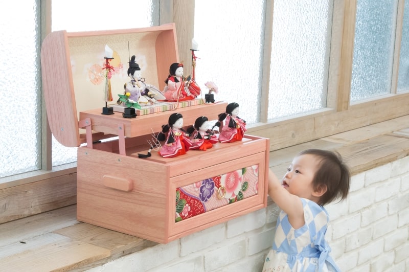 雛人形は誰が買うの 買う時期や選び方についても解説 岡崎市 味岡人形 雛人形 五月人形 市松人形 制作工房