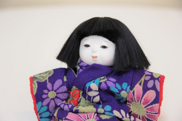 小さな着せ替え人形です。かわいい伝統の日本人形です。 | 岡崎市