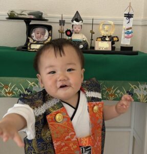 お人形が一緒に
息子の成長を見守ってくれる事を
とても嬉しく思います。