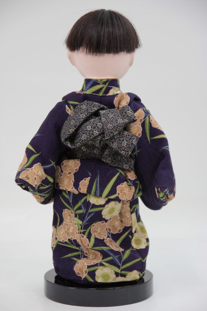 味岡映水作 ８号 市松人形 (１０) 男の子 約３２センチ 古布縮緬衣装