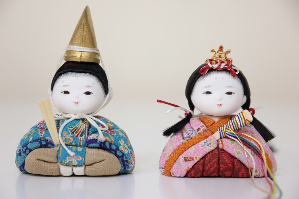木目込み雛人形 世界に一つの15人飾り 伝統工芸のお顔 シルクの衣装 かわいい 収納式 | 味岡人形ショッピング